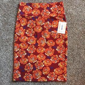 Lularoe Cassie floral size small